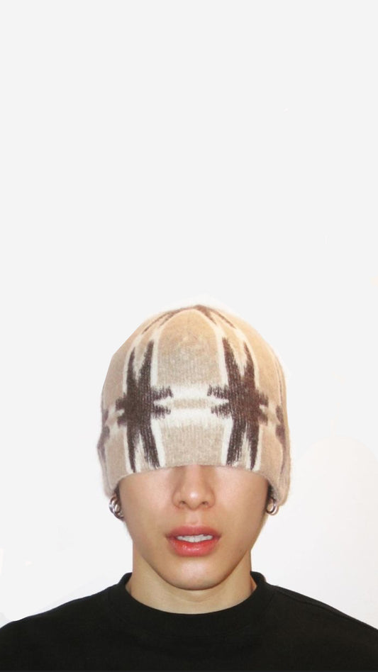 DEACOI beige beanie